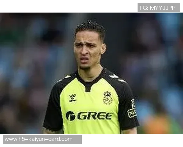 小克鲁伊夫谈巴萨未签安东尼原因荷甲球员表现不佳或影响投资回报